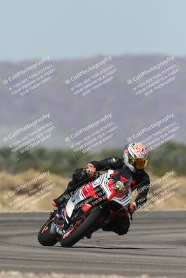 media/Oct-13-2025-Moto Forza (Mon) [[a66d839500]]/4-C Group/Session 3 (Turn 16)/